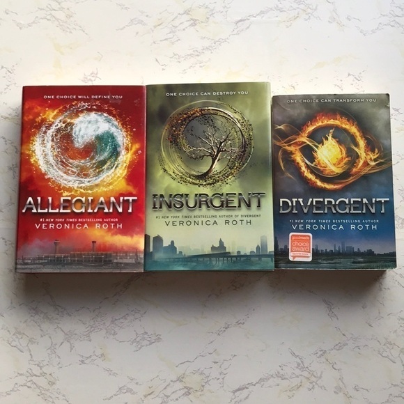 VERONICA ROTH TRILOGY Allegiant HARD COVER BOOK SET - Picture 1 of 10